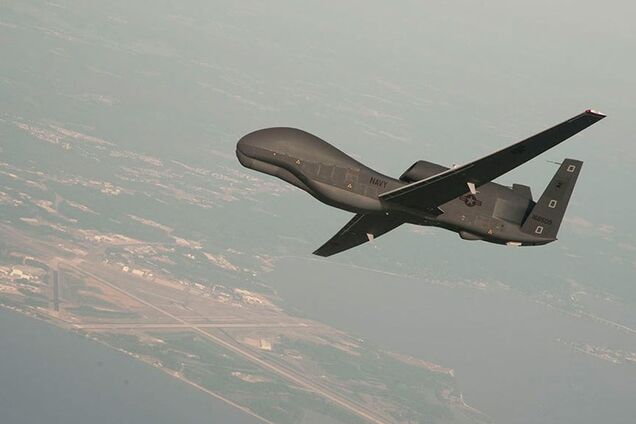 Разведчик и самолет ВМС США вылетели к берегам России и Крыма