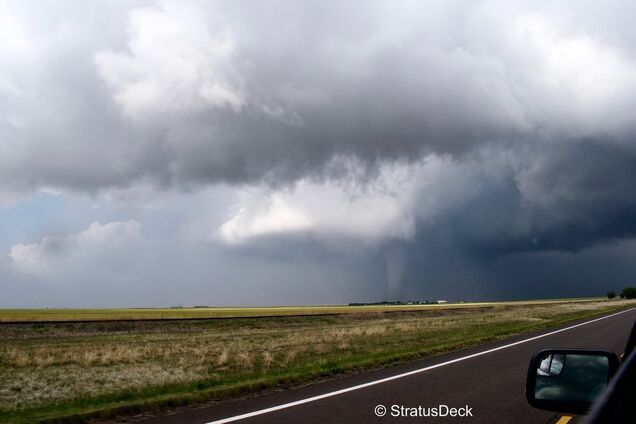На США обрушился разрушительный торнадо: фото и видео стихии