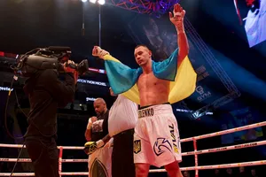 Непереможний український боксер виграв бій нокаутом