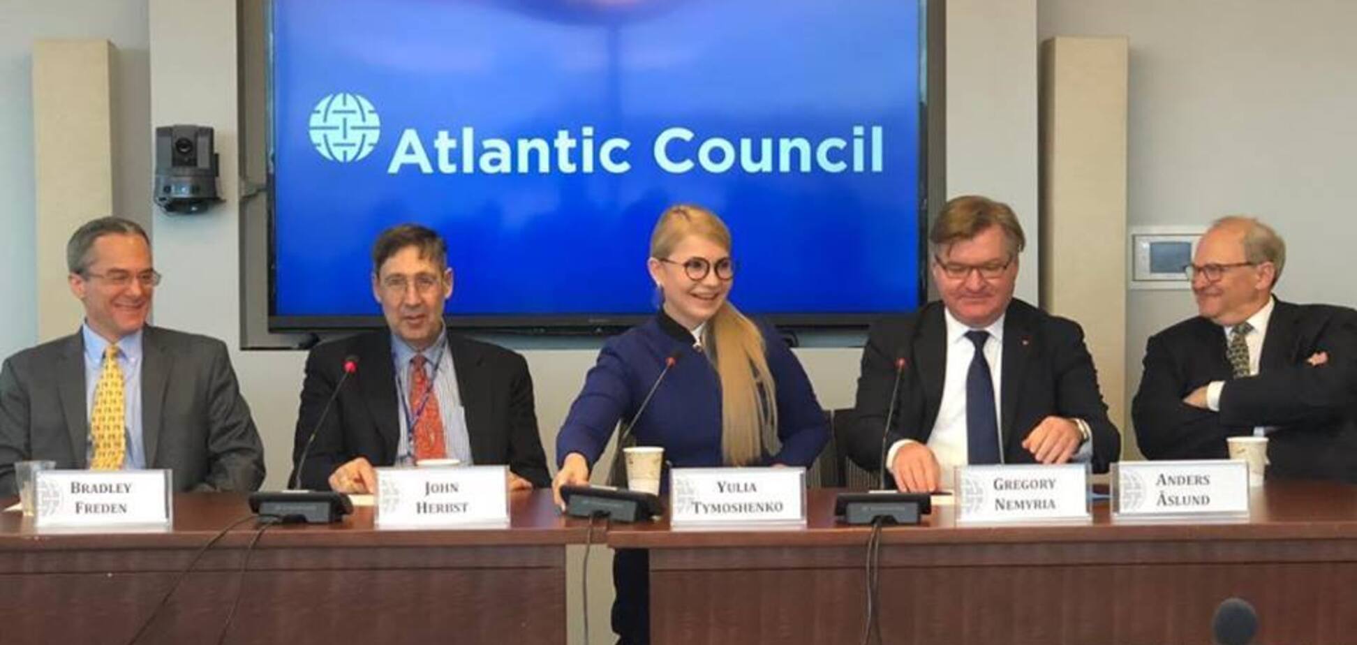 Тимошенко приняла участие в круглом столе Атлантического Совета