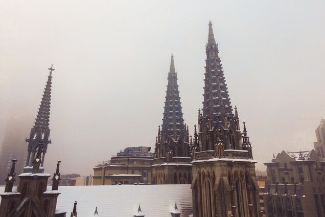 Столиця в тумані: з'явилися гарні фото Києва з висоти