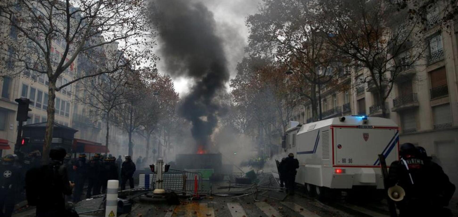 Во французы наскакали!