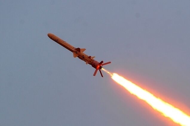 Поразит врага на расстоянии 300 км: Украина успешно испытала крылатую ракету ''Нептун''. Фотофакт