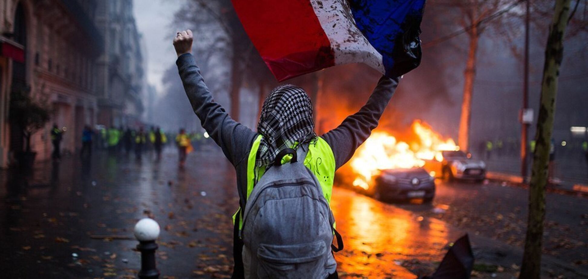   Упрекнул Макрона: Трамп едко высказался о протестах во Франции