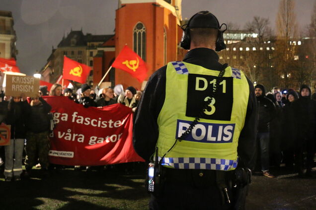 Без оружия и насилия: как в Швеции не разгоняют митинги