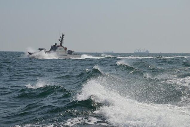 Українським прикордонникам дозволили стріляти на ураження у Чорному морі: що це означає