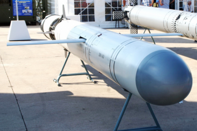 Атака в Керченском проливе: Россия начала стягивать в Крым крылатые ракеты