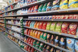 Украинцев массово обманывают в магазинах: что изменится и какие подводные камни