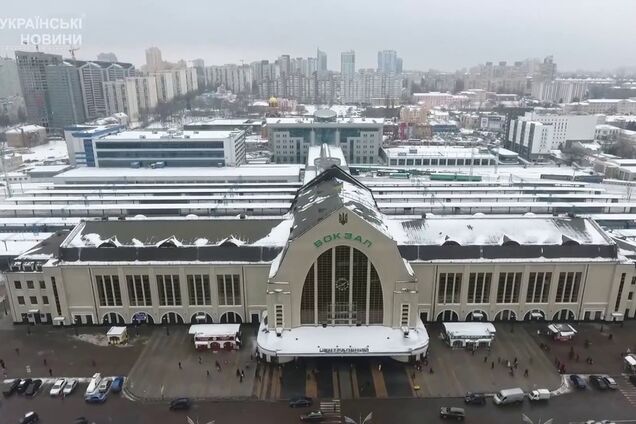 ''Закрила касу'': в Києві відбувся колапс із квитками на залізничному вокзалі