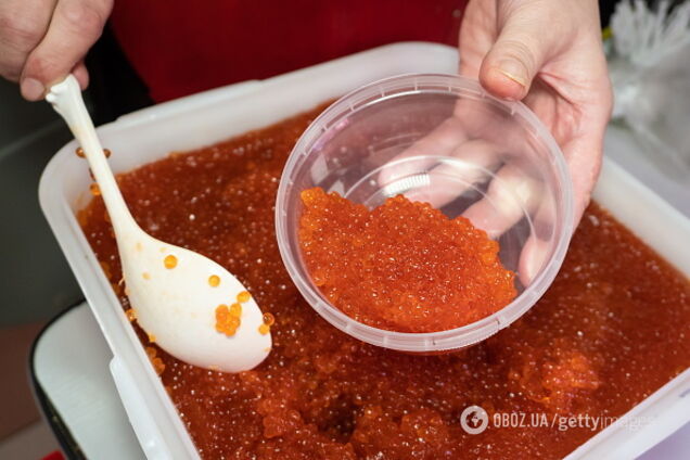 ''Поддельные и порченые'': украинцев предупредили о самых опасных новогодних продуктах