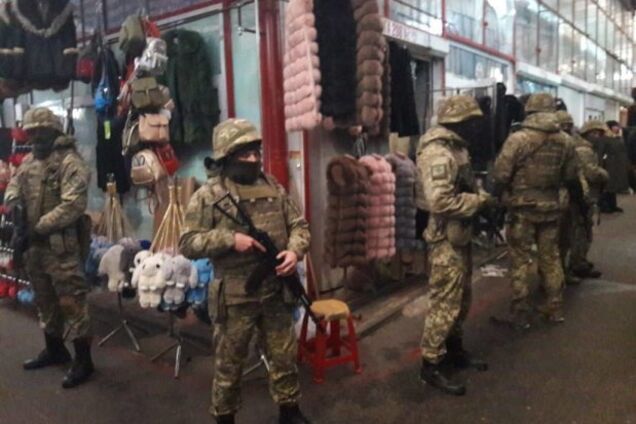 Поле бою - базар Барабашова