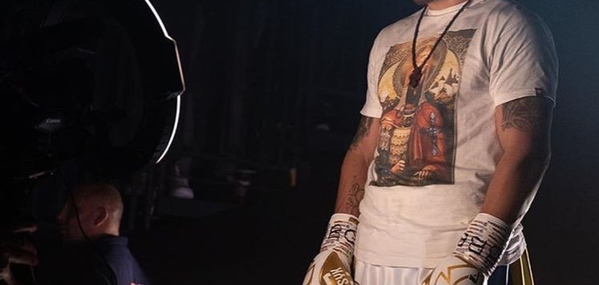 Бой Усика в Украине: промоутер боксера озадачил болельщиков