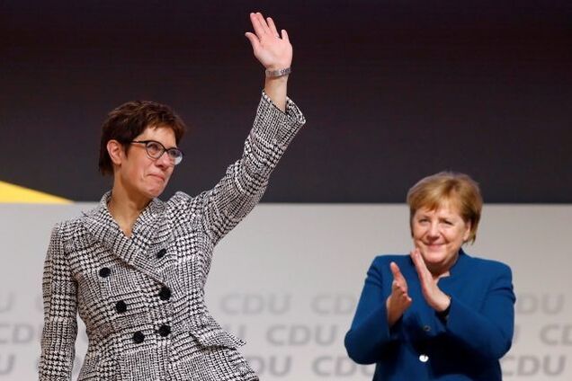 Лучшего канцелера Путину и желать не надо