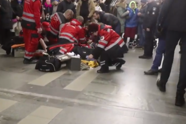 В киевском метро умерла 9-летняя девочка: что случилось 