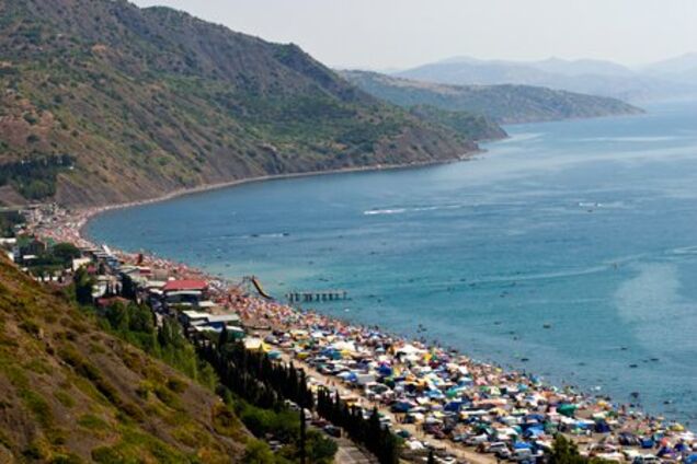 В оккупированном Крыму возле ''Артека'' произошло ЧП с авиабомбой: подробности