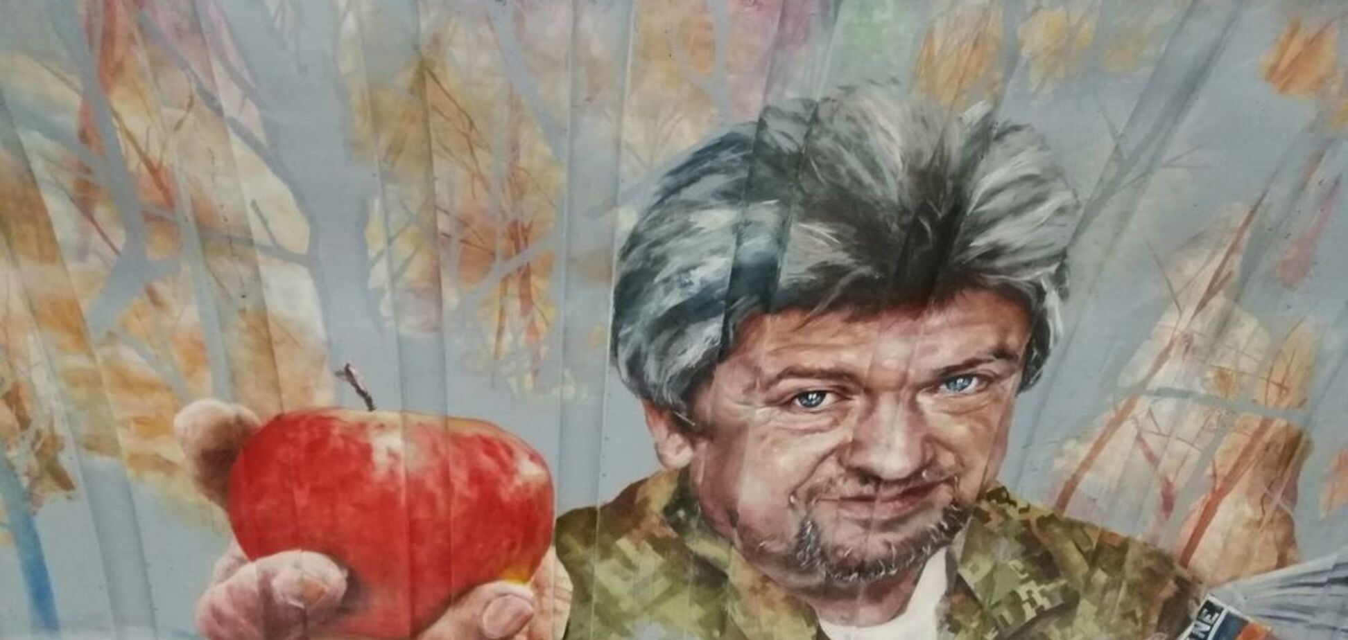 У Києві з'явився новий яскравий мурал: фото