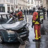 Под флагами ''ДНР'' и ФСБ: СБУ раскрыла организаторов беспорядков во Франции