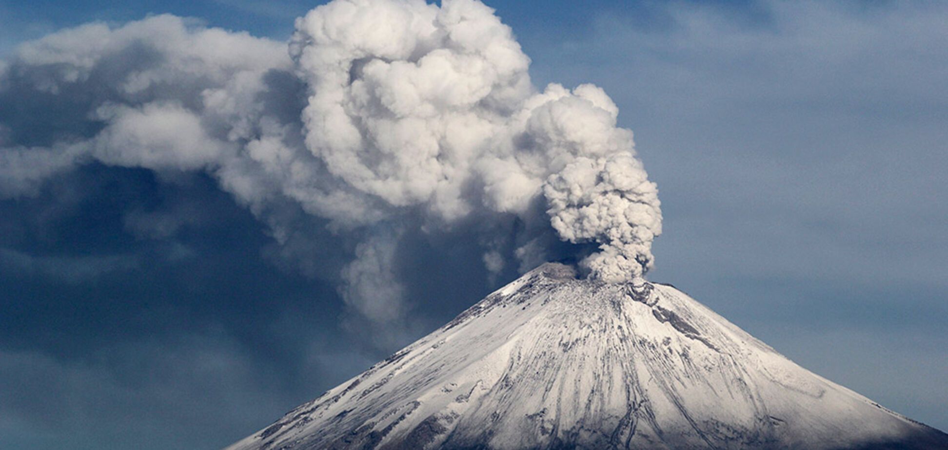  У Мексиці прокинувся вулкан Попокатепетль 
