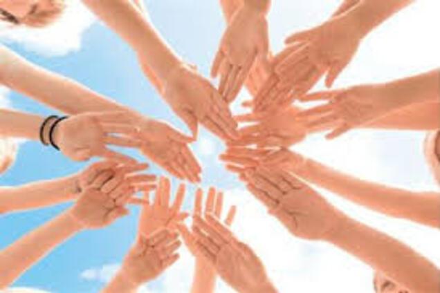 'Подарок для животиков': сеть поразила удивительная история украинского волонтера