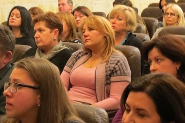 Сбор денег и отчисление детей: в школах Украины запретили родительские комитеты