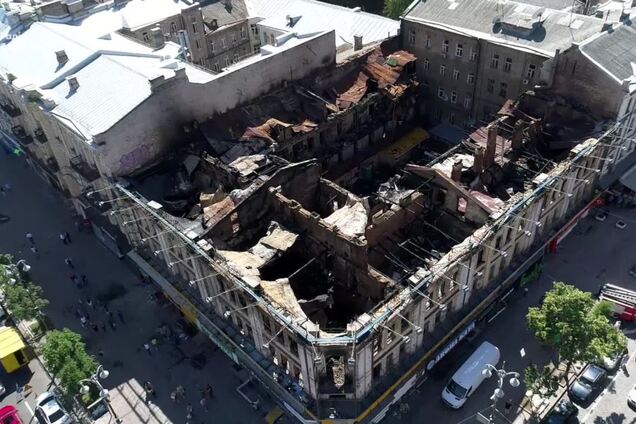 Здание бывшего гастронома