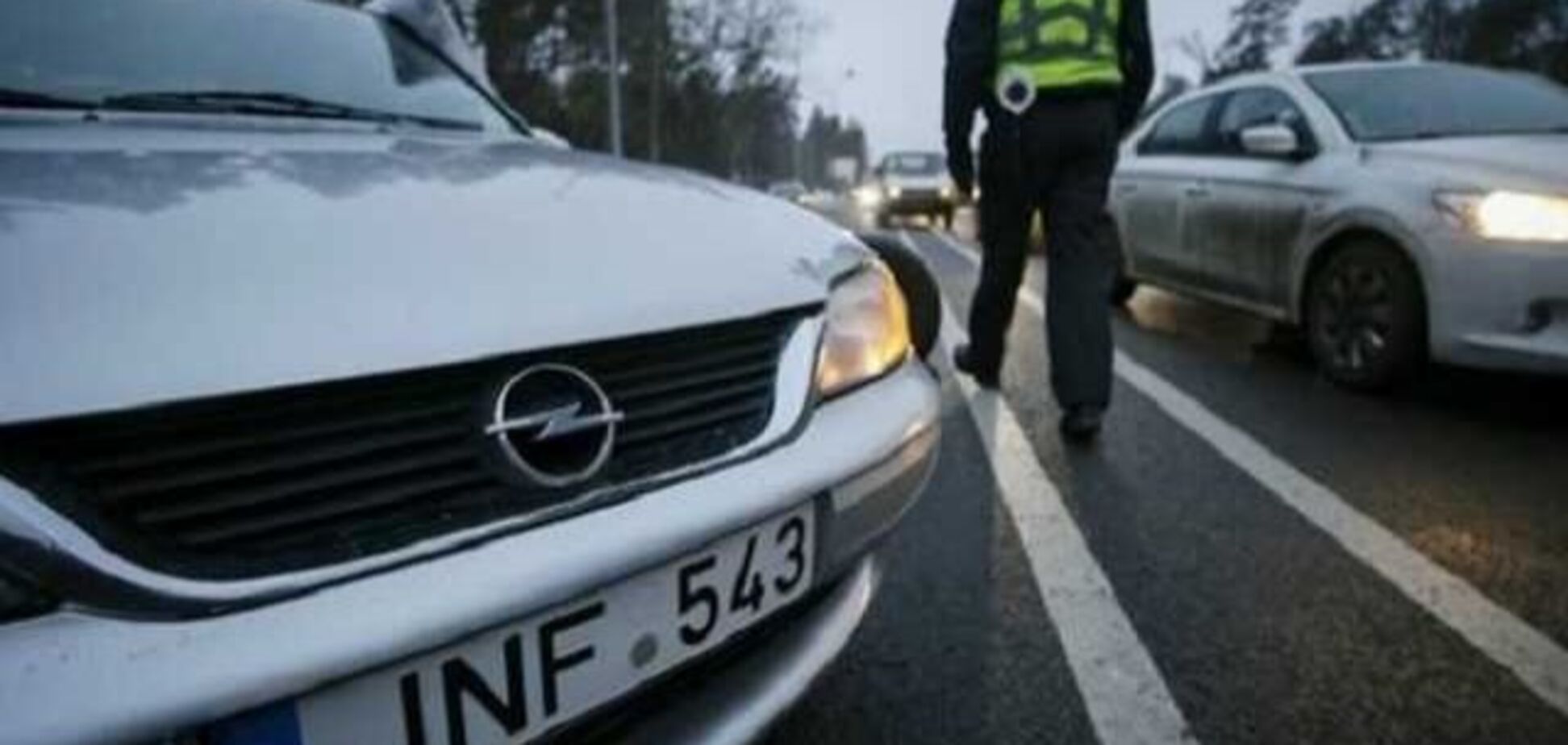 Почему полиция бессильна в отношении авто на еврономерах: объяснение ГФС