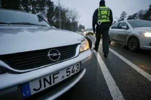 Авто на еврономерах: стало известно, как будут ловить нарушителей