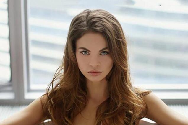 У 'черного лебедя' Кремля губы уточкой