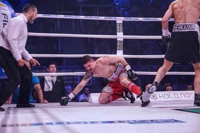 Непереможний український боксер здобув перемогу нокаутом в першому раунді