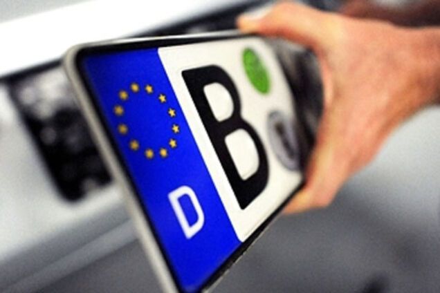 Авто на еврономерах: может сделать проезд платным?