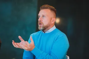 "Чоловік без яєць": нардеп відреагував на "втечу" Мухарського через аліменти