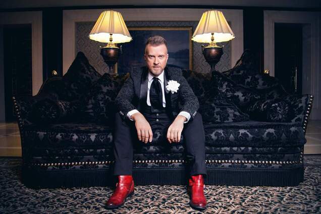 Мухарский покинул Украину и будет просить убежища в Европе