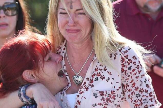 Очередной больной псих, получивший допуск к оружию...