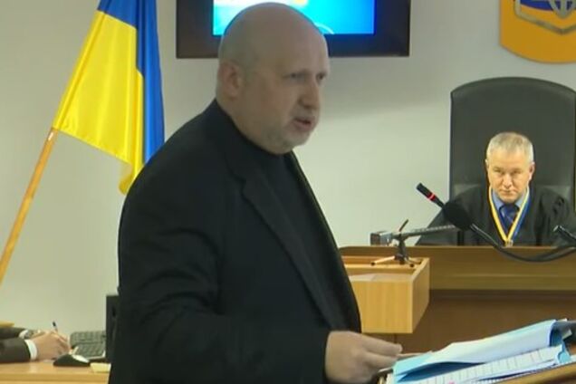 Турчинов признался, что скрыл правду об армии в 2014 году