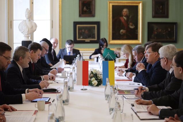 'Антибандеровский' закон: Украина и Польша провели важные переговоры