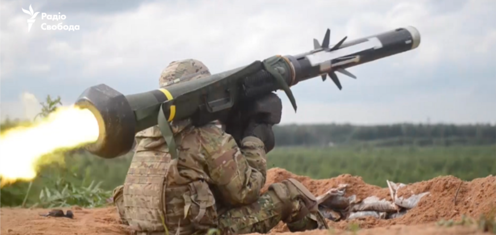 Не тільки Javelin: Порошенко розкрив подробиці передачі Україні летальної зброї