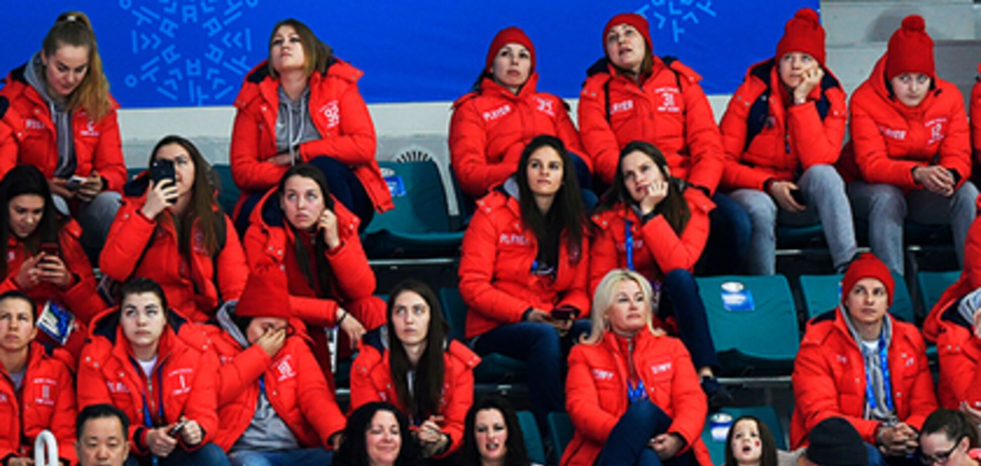 Российских хоккеисток насильно согнали на матч Олимпиады