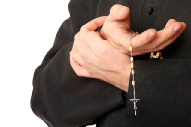 'Отжали' авто: священник из 'ДНР' обратился за помощью к украинской полиции