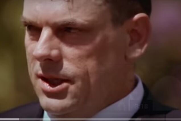 Участник шоу 'Женаты с первого взгляда' грязно выругался, впервые увидев невесту у алтаря