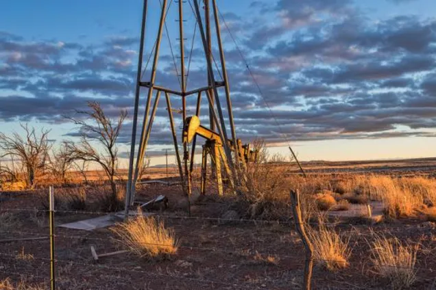Страна-бензоколонка встает с колен?