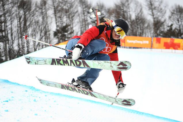 Лыжница, которая пробилась на Олимпиаду обманом, устроила в Пхенчхане вместо выступления 'дефиле'