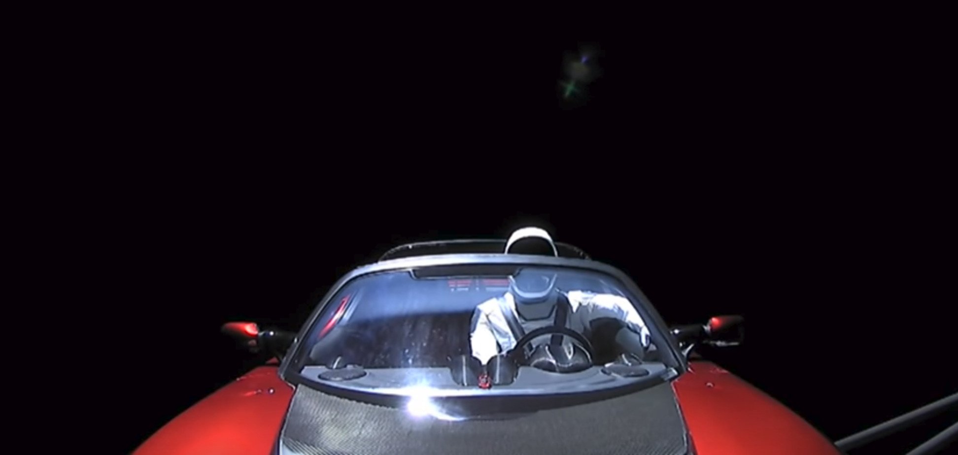 Політ Tesla в космос: дивному відео дали пояснення