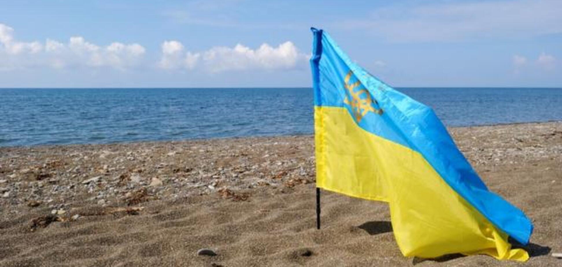 'Слава героям!' Кримчани залишили окупантам український привіт