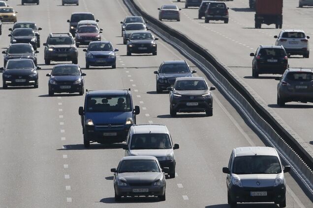 Безпека на дорогах: в Україні анонсували ряд нововведень