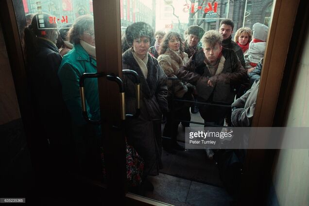 Ну что, хотите назад в советские магазины?