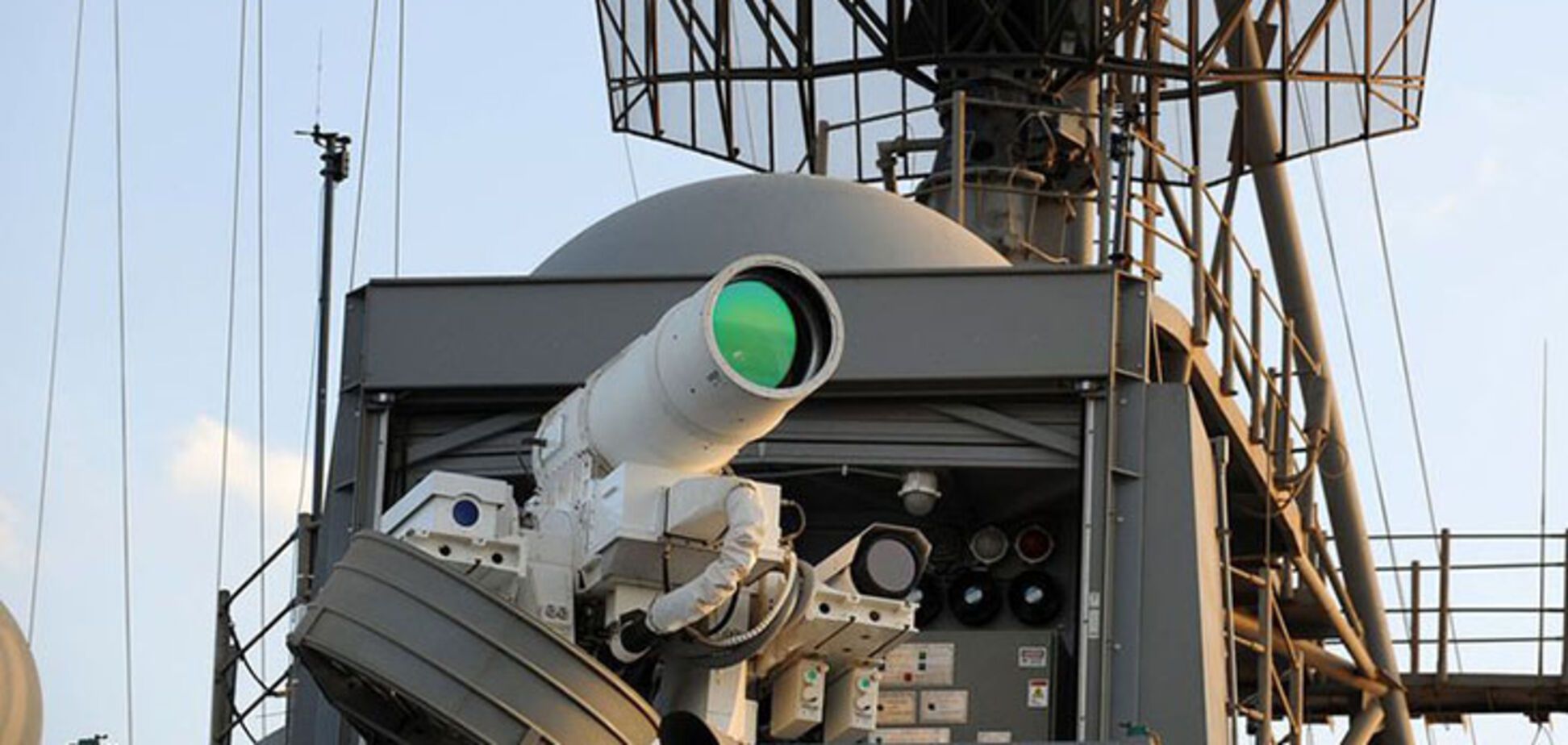 Зброя майбутнього: з'явилися подробиці про лазерну гармату Росії