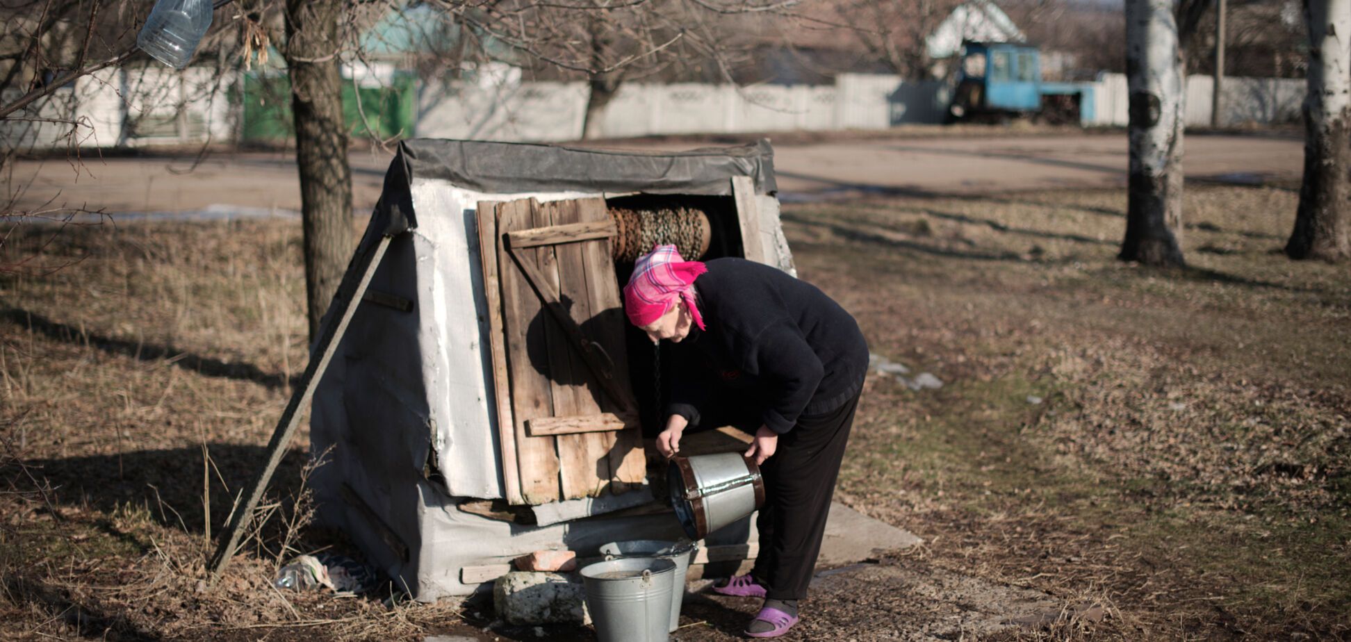 'Как свиньи в загоне': украинцы рассказали об ужасах жизни в серой зоне
