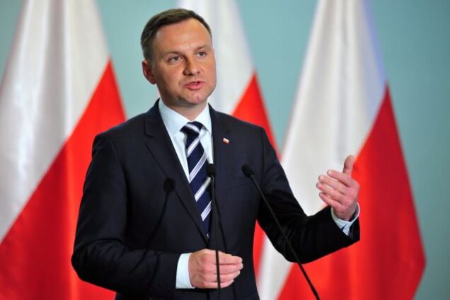 'Уничтожили село': Польша обвинила украинцев в массовом убийстве