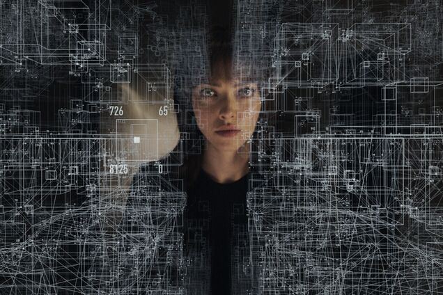 Появился украинский трейлер нового фильма Эндрю Никкола 'Аноним' с Амандой Сайфред в главной роли