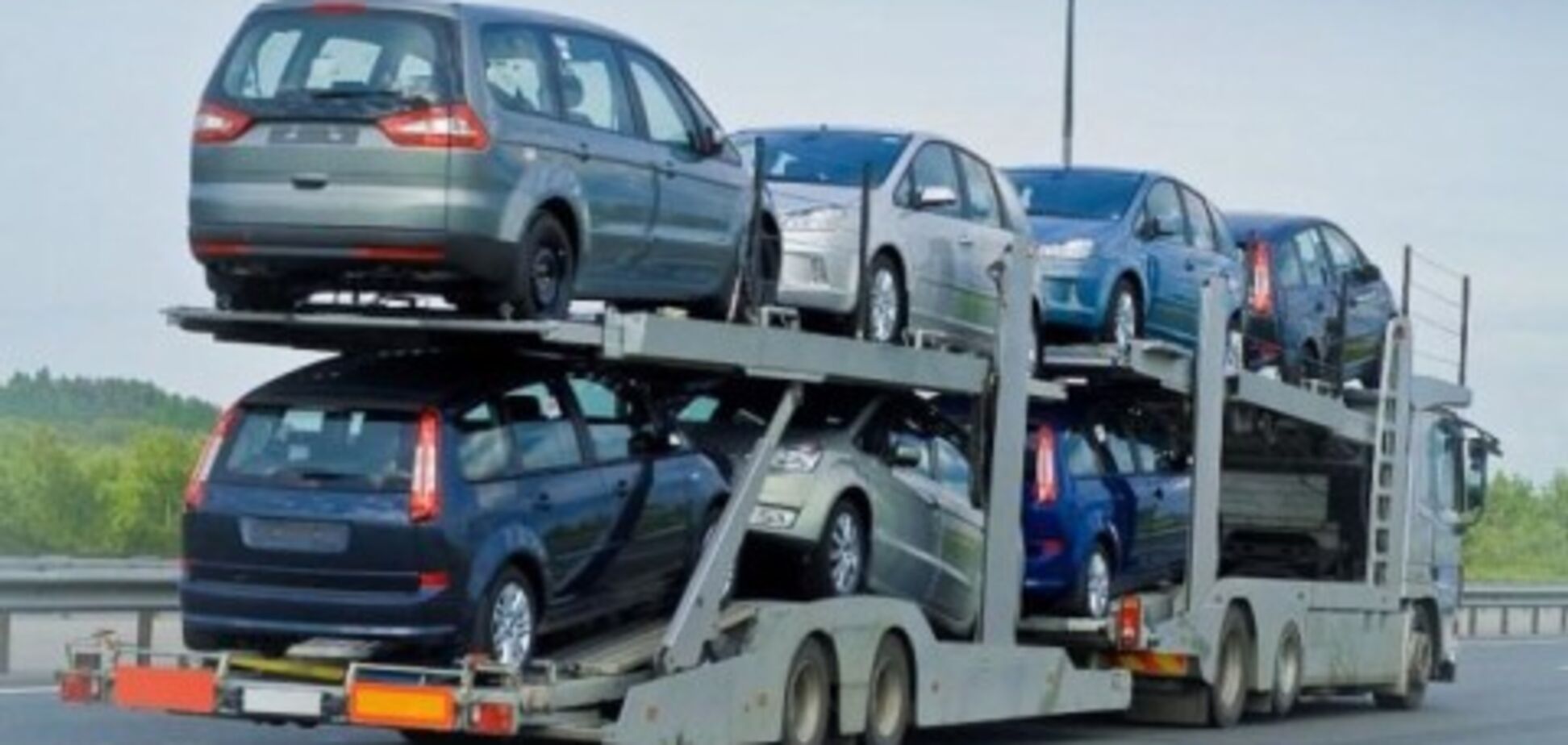 Рада упростила ввоз импортных авто в Украину: что изменилось